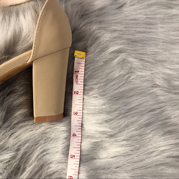 Tan Closed Pointed Toe Heel - Picture 4 of 5
